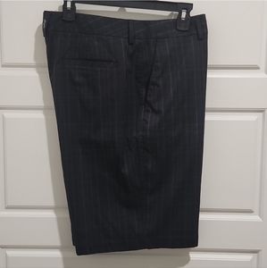 UNDER ARMOUR GOLF SHORTS